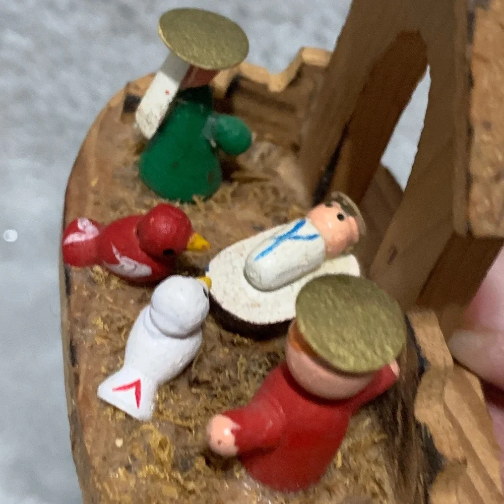 Vintage Miniature‎ Wooden Nativity Scene Hand Painted Taiwan Christmas Decor 3in